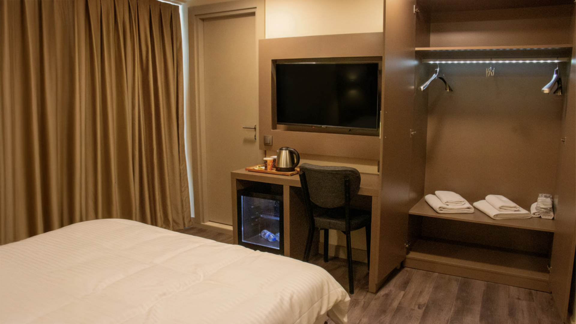 Max Suite Hotel Ataşehirde otel konaklaması yapmak isteyen misafirlerin uğrak noktası. Kaliteli ve Huzurlu bir konaklamanın güncel adresi Max Suite Ataşehir